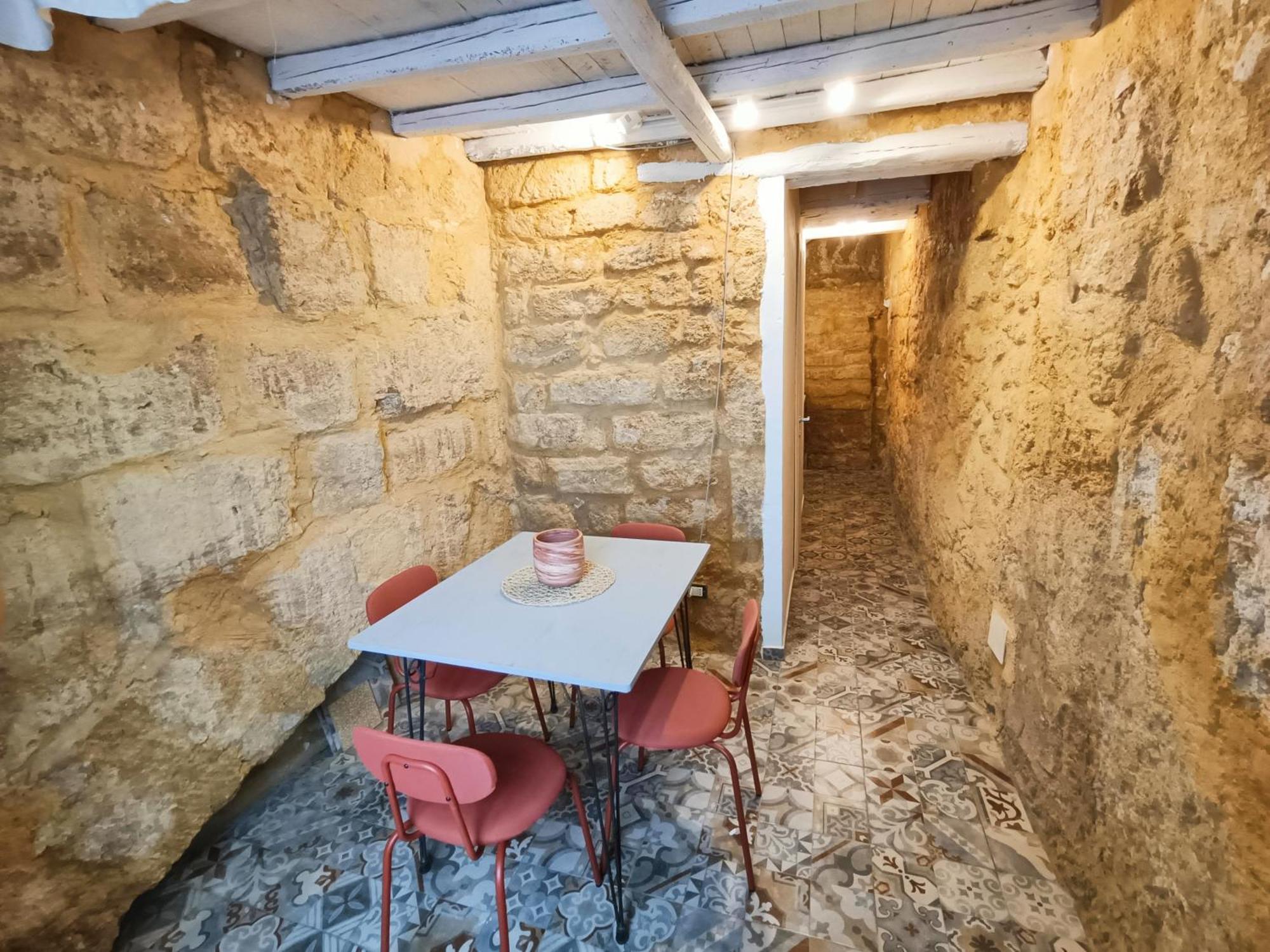 Historic Center Apartment Agrigento Exteriör bild